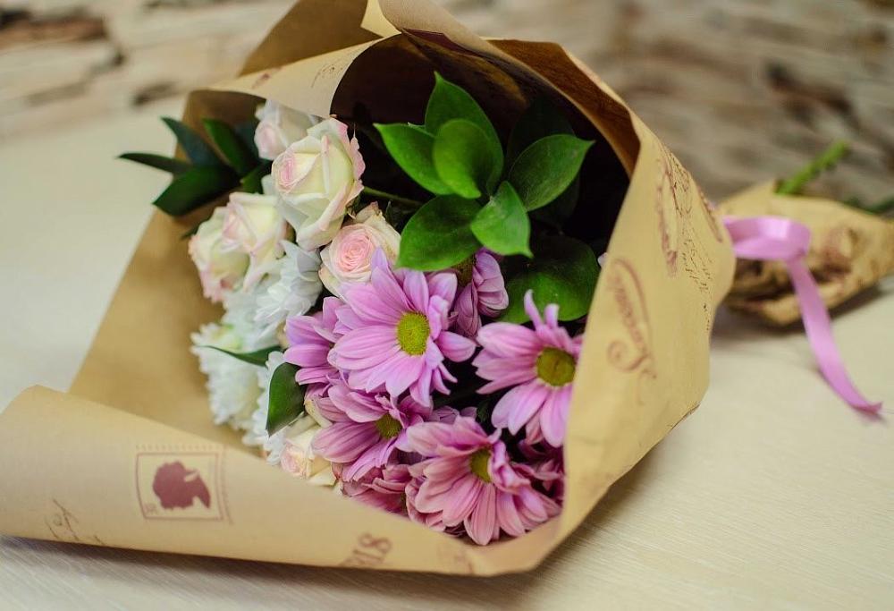 Букет цветов из: Розы и Хризантемы в Льве Толстом