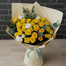 Букет цветов из:  Розы в Льве Толстом