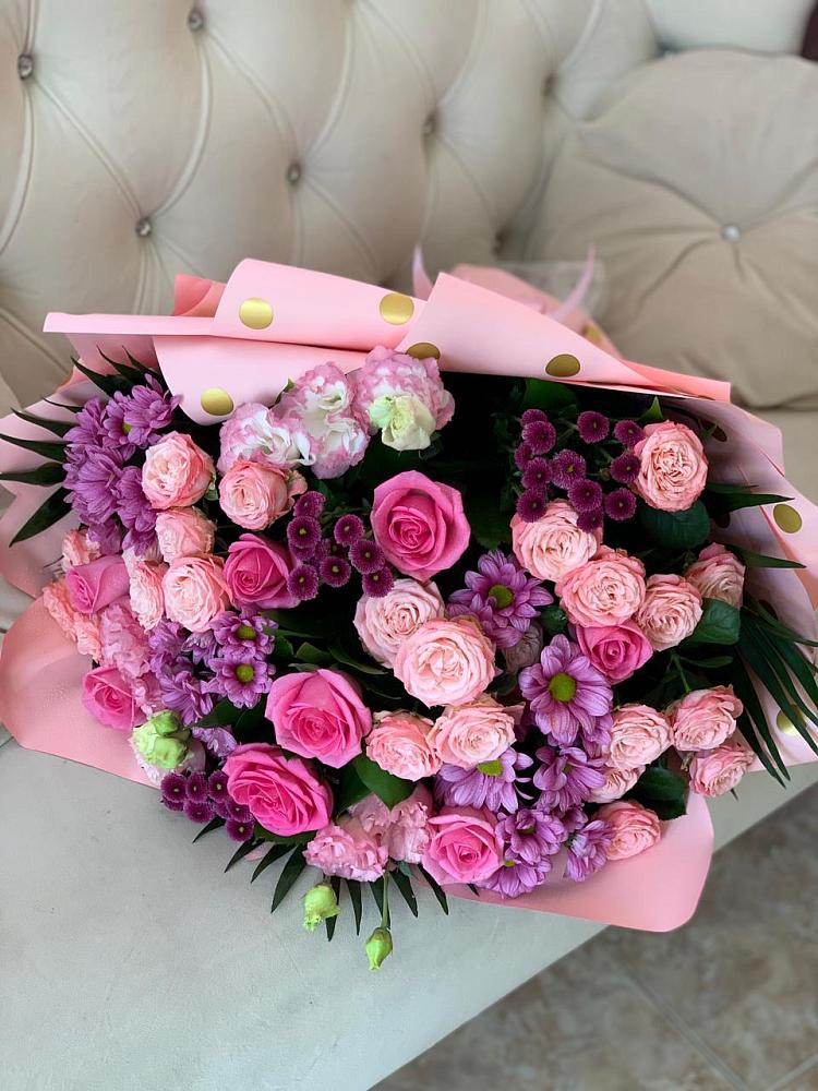 Букет цветов из: Хризантемы, Розы и Лизиантусы в Льве Толстом