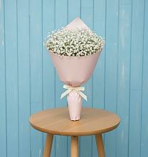 Букет цветов из:  Гипсофила в Льве Толстом