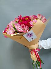 Букет цветов из:  Альстромерии в Льве Толстом