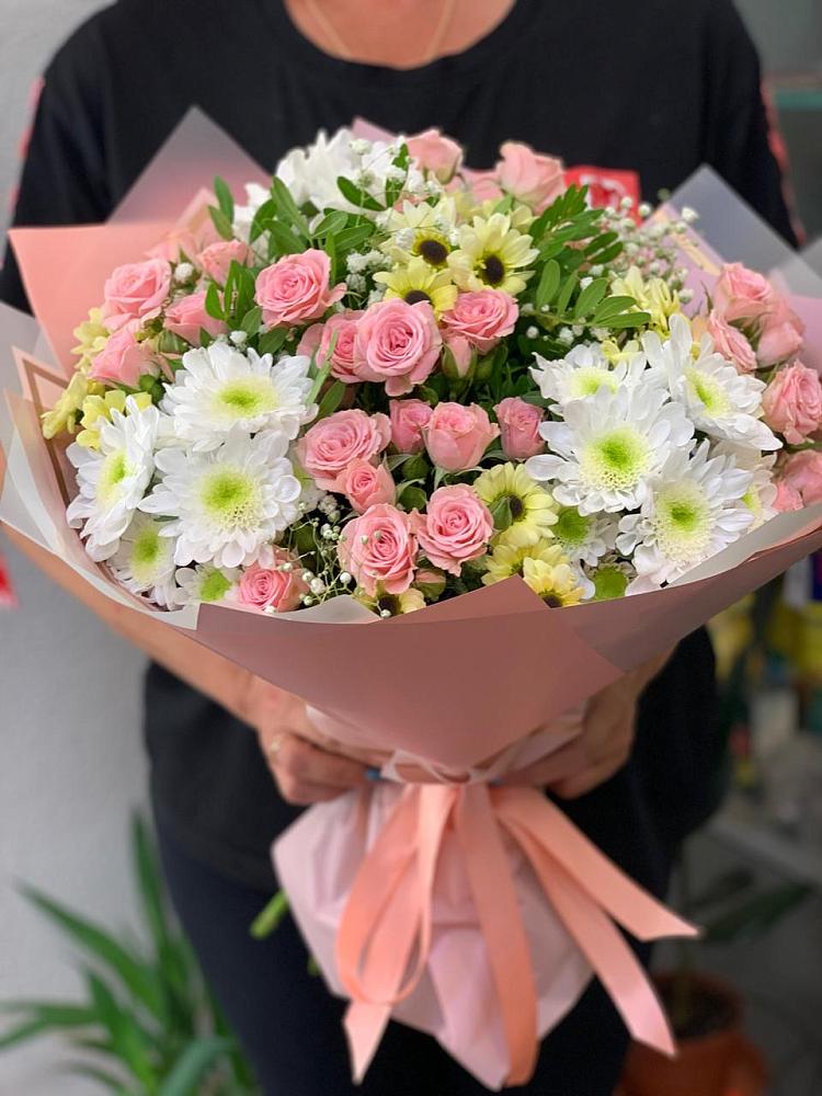 Букет цветов из: Розы и Хризантемы в Льве Толстом