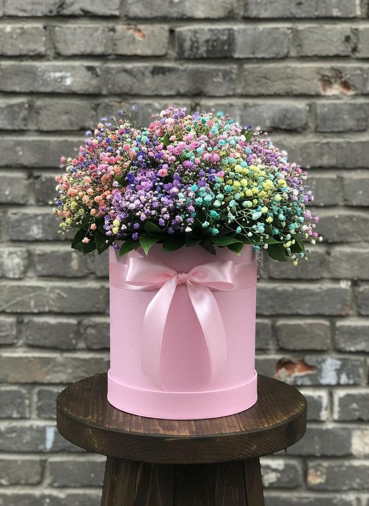 Цветочная композиция из Гипсофила и Розы в шляпной коробке в Льве Толстом
