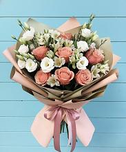 Букет цветов из:  Розы, Альстромерии и Лизиантусы в Льве Толстом