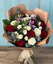 Букет цветов из:  Розы и Альстромерии в Льве Толстом