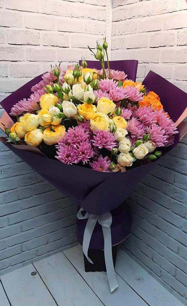 Букет цветов из: Хризантемы и Розы в Льве Толстом