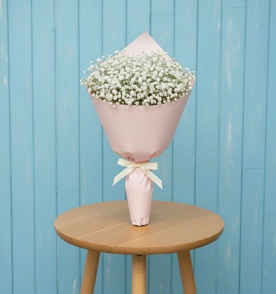 Букет цветов из: Гипсофила в Льве Толстом