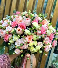 Букет цветов из:  Розы #REPLACE_PRED# Льве Толстом
