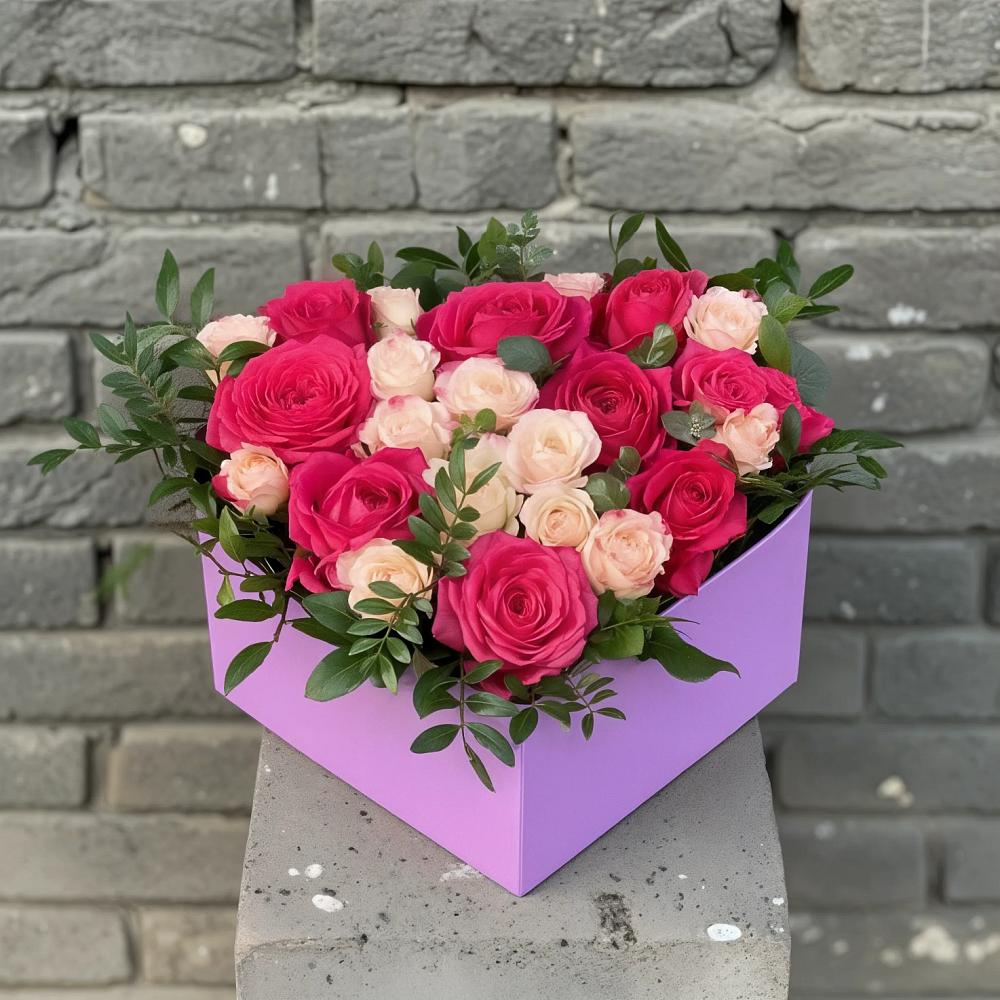 Цветочная композиция из Розы в коробке в Льве Толстом