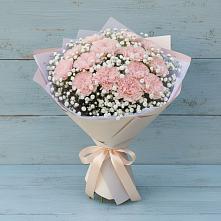 Букет цветов из:  Гвоздики в Льве Толстом