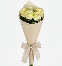 Букет цветов из:  Розы в Льве Толстом