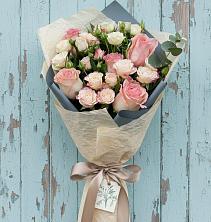 Букет цветов из:  Розы в Льве Толстом