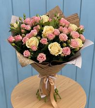 Букет цветов из:  Розы в Льве Толстом