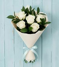 Букет цветов из:  Розы в Льве Толстом