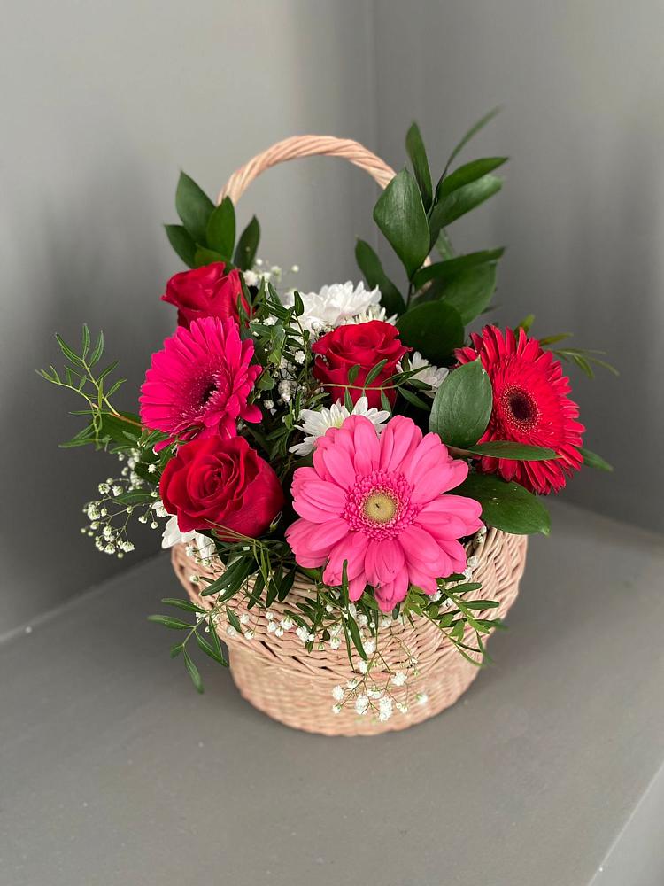 Цветочная композиция из Розы, Хризантемы и Герберы в корзине в Льве Толстом