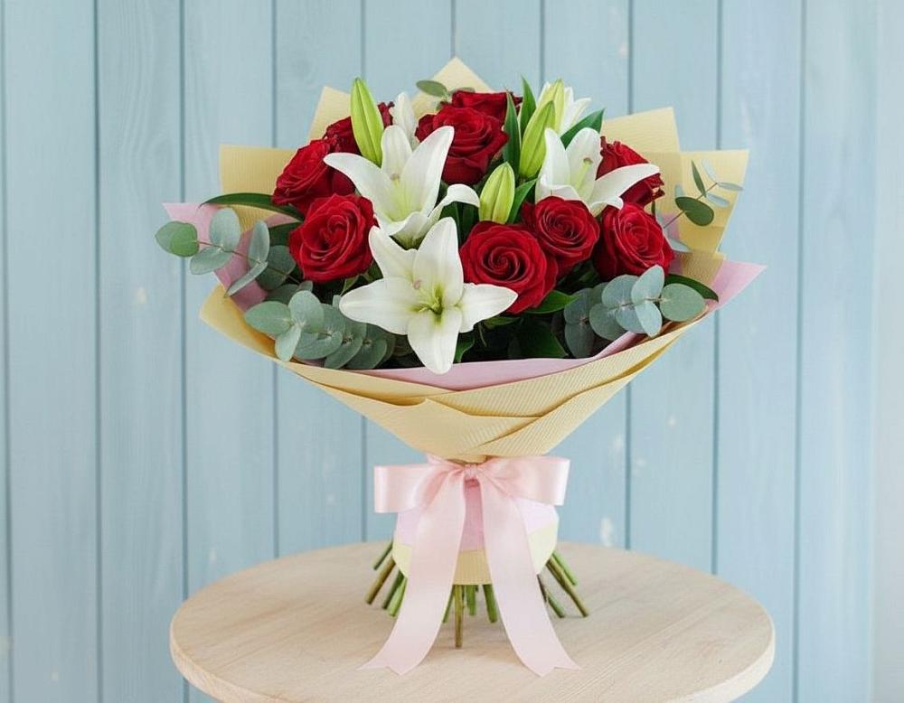 Букет цветов из: Лилии и Розы в Льве Толстом