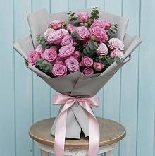 Букет цветов из:  Розы в Льве Толстом